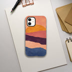 Coque iPhone Horizon au couchant, bandes ondulées orange, roses, violettes et bleues.