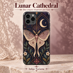 Lunar Cathedral — Indigo Nocturne — coque illustrée sur fond rose poudré et dentelle