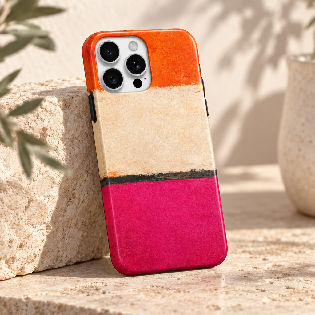 Vue de trois quarts de la coque Orange & Rose et de son motif abstrait imprimé.